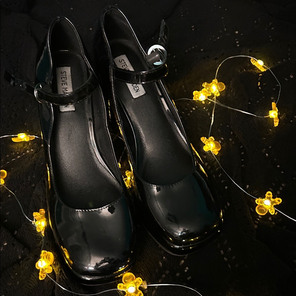 Steve Madden Glossy Black Heels